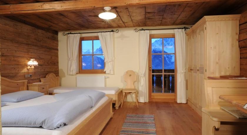 Glinzhof Mountain Natur Resort Agriturismo Сан-Кандидо Номер фото
