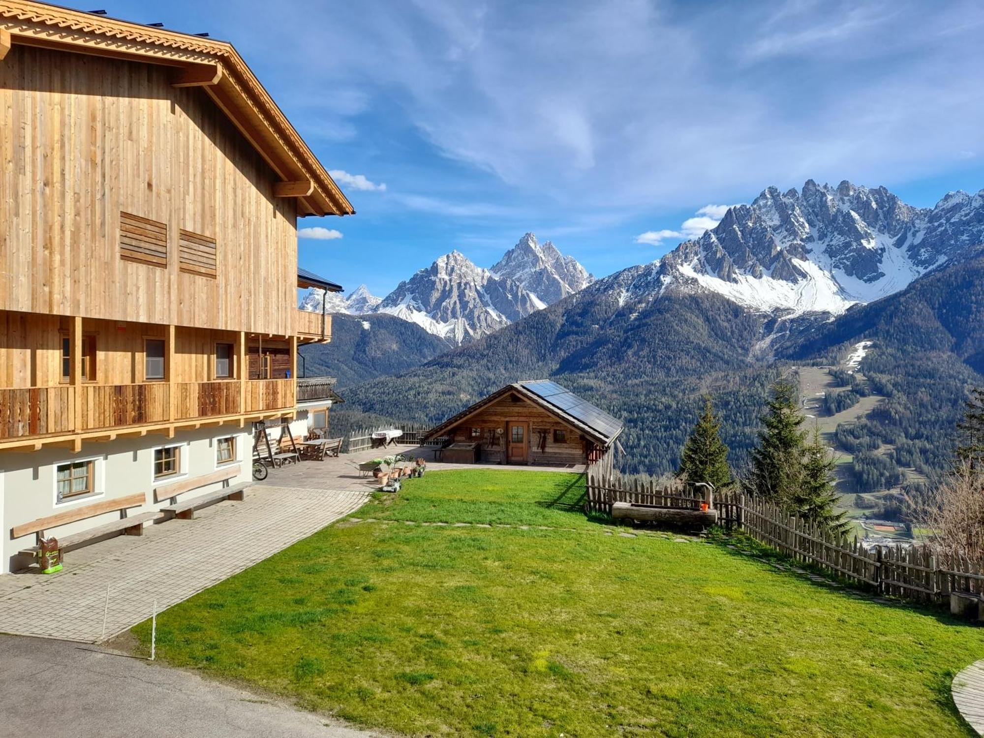 Glinzhof Mountain Natur Resort Agriturismo Сан-Кандидо Экстерьер фото