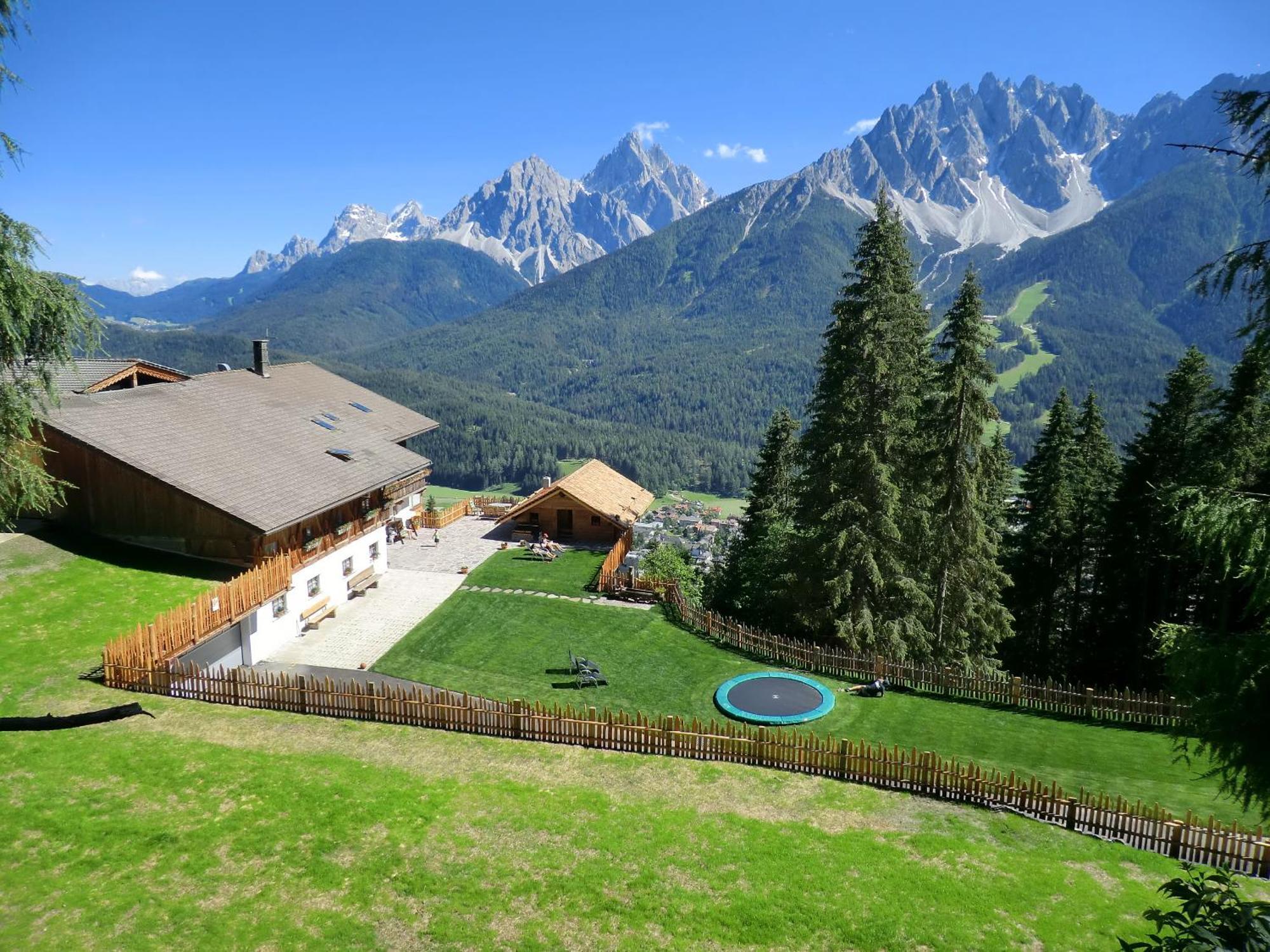 Glinzhof Mountain Natur Resort Agriturismo Сан-Кандидо Экстерьер фото